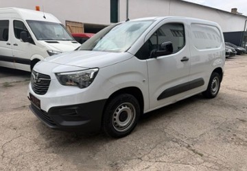 Opel Combo 92.800 km 8.999 &euro; Halle 06118
