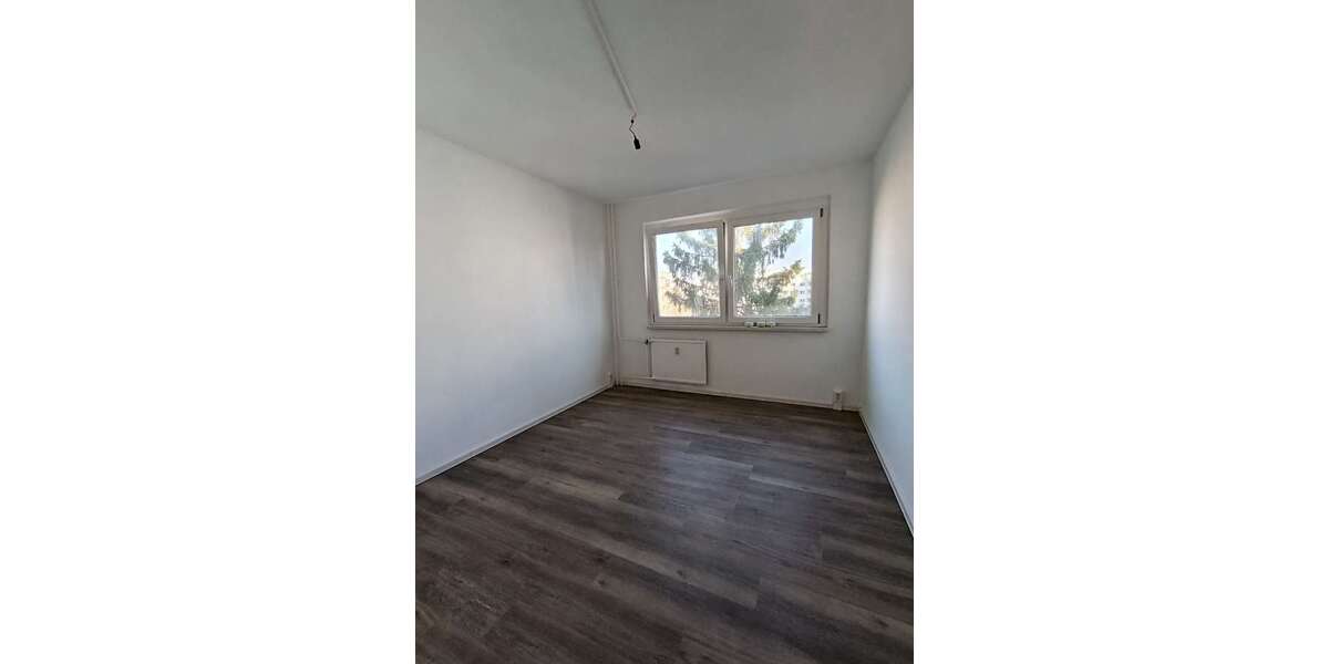 Etagenwohnung Halle Silberhöhe - 3 Zimmer, 56 m&sup2;, 342&euro; | Angebot:25902902