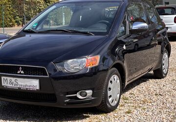 Mitsubishi Colt 129.600 km 3.333 &euro; Bitterfeld-Wolfen 06766