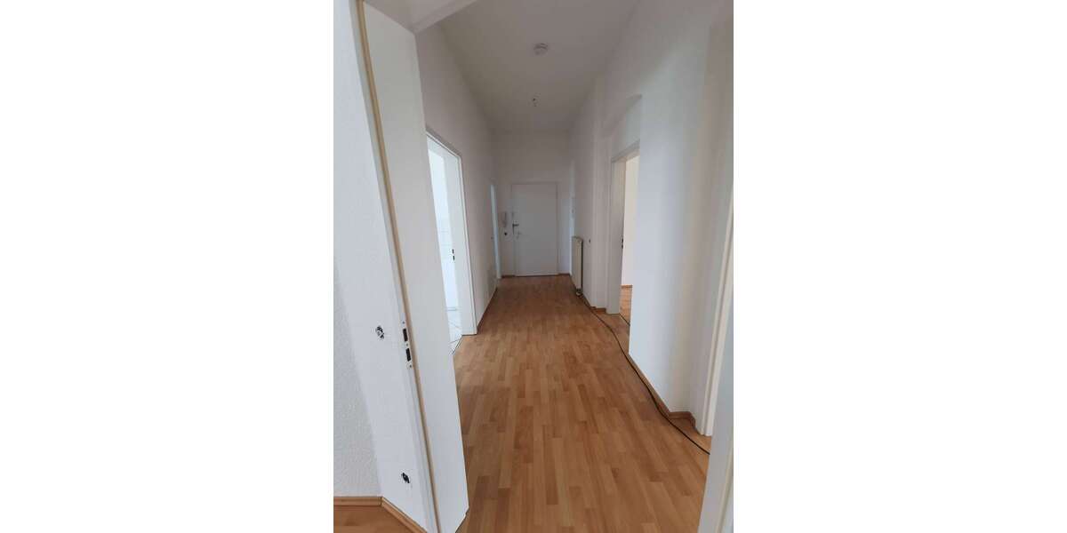 Etagenwohnung Halle Südliche Innenstadt - 3 Zimmer, 75 m&sup2;, 535&euro; | Angebot:27350183