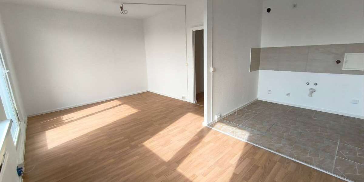 Etagenwohnung Halle Silberhöhe - 3 Zimmer, 56 m&sup2;, 342&euro; | Angebot:25902899