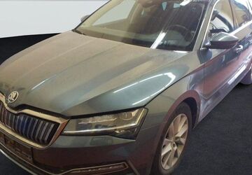 Skoda Superb 61.196 km 16.900 &euro; Halle 06108