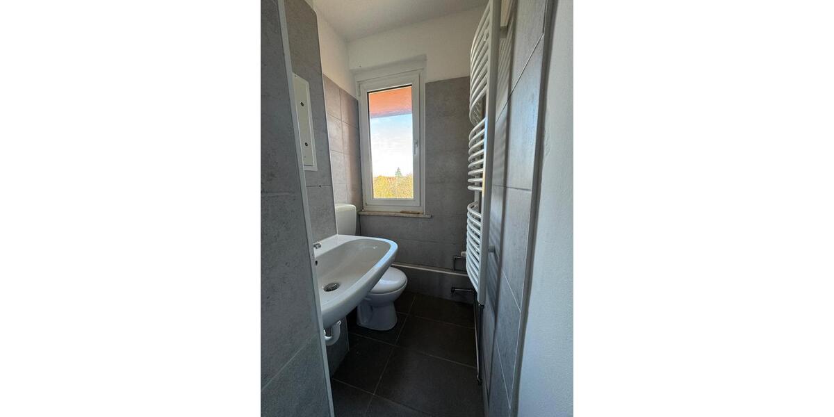 Etagenwohnung Köthen (Anhalt) - 3 Zimmer, 58 m&sup2;, 350&euro; | Angebot:26194068