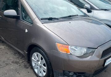 Mitsubishi Colt 136.898 km 3.299 &euro; Leuna 06237