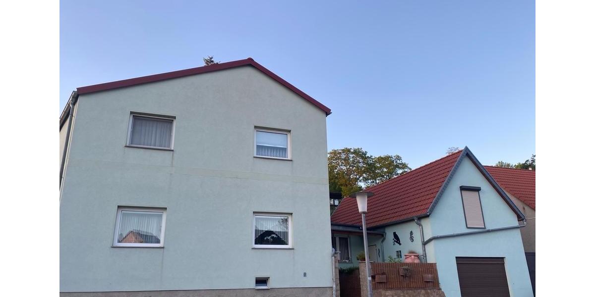Hochparterre Eisleben (Lutherstadt) - 2 Zimmer, 120 m&sup2;, 950&euro; | Angebot:26681746
