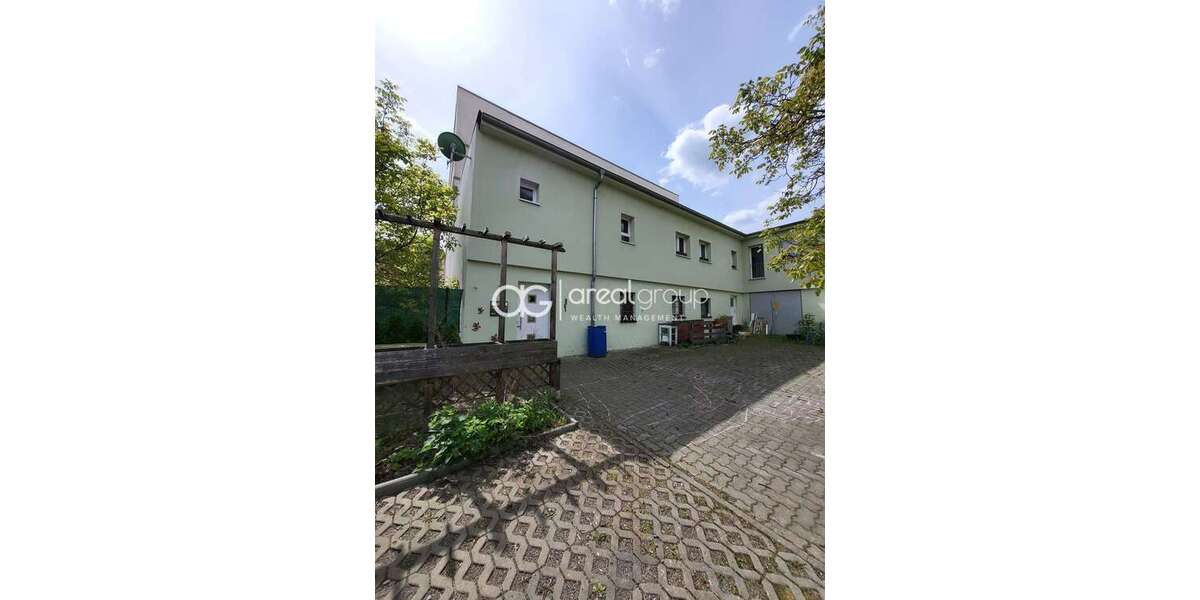 Etagenwohnung Halle (Saale) Südliche Innenstadt - 3 Zimmer, 175 m&sup2;, 999&euro; | Angebot:26463500