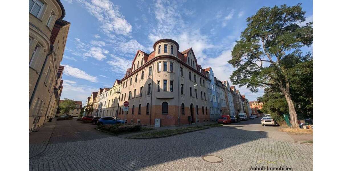 Etagenwohnung Bitterfeld Bitterfeld - 2 Zimmer, 64 m&sup2;, 450&euro; | Angebot:27209150