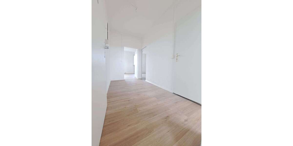 Etagenwohnung Halle Südstadt - 3 Zimmer, 55 m&sup2;, 351&euro; | Angebot:27195638