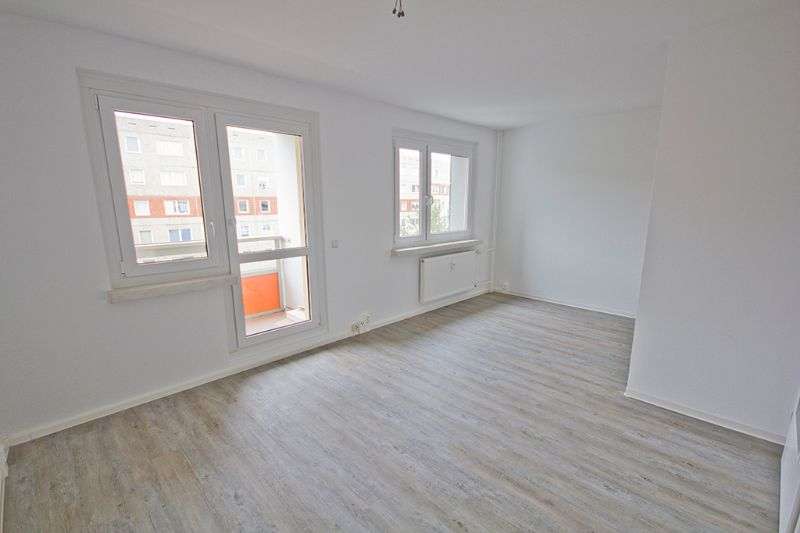 Etagenwohnung Halle (Saale) Heide-Nord/Blumenau - 3 Zimmer, 56 m&sup2;, 305&euro; | Angebot:27118082