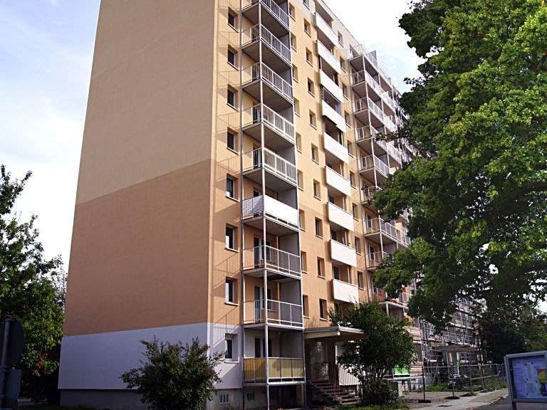 Etagenwohnung Halle Saale Südstadt - 4 Zimmer, 62 m&sup2;, 409&euro; | Angebot:26378081
