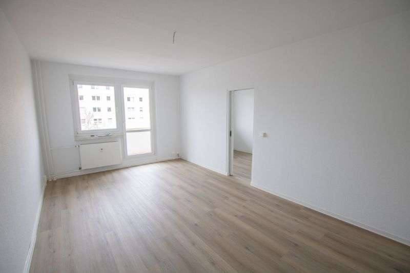 Etagenwohnung Halle (Saale) Heide-Nord/Blumenau - 3 Zimmer, 69 m&sup2;, 310&euro; | Angebot:20208924
