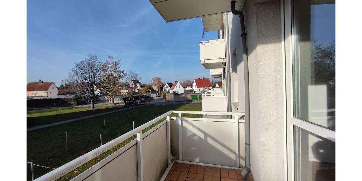 Etagenwohnung Merseburg Kötzschen - 4 Zimmer, 69 m&sup2;, 437&euro; | Angebot:27419777