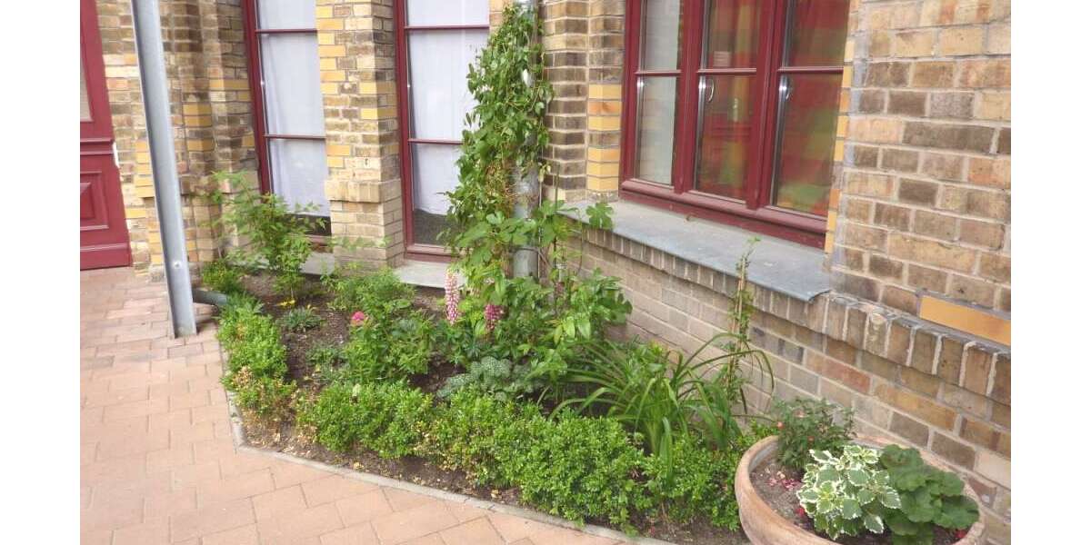 Etagenwohnung Halle Altstadt - 2 Zimmer, 65 m&sup2;, 599&euro; | Angebot:27349079