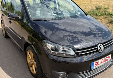 VW Touran 194.000 km 8.499 &euro; HALLE 06116