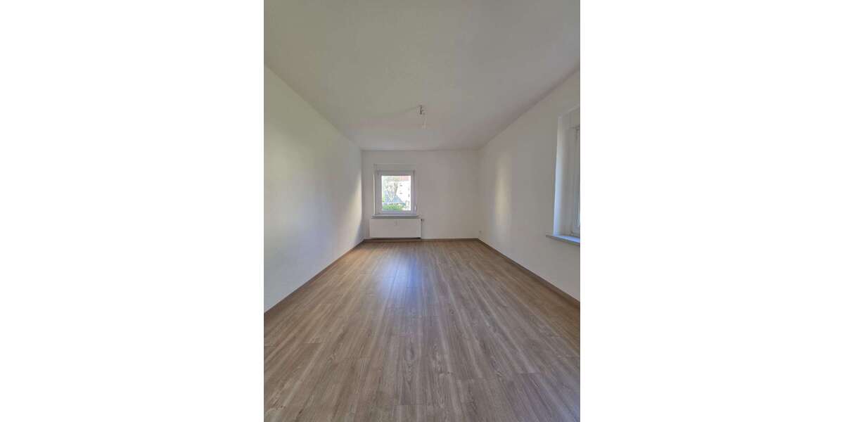 Etagenwohnung Bitterfeld Bitterfeld - 3 Zimmer, 62 m&sup2;, 449&euro; | Angebot:26351622