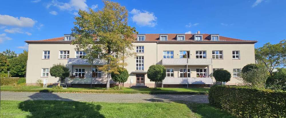 Etagenwohnung Halle Heide-Süd - 3 Zimmer, 90 m&sup2;, 965&euro; | Angebot:27192562