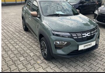 Dacia Spring 8.500 km 13.900 &euro; Wolfen 06766