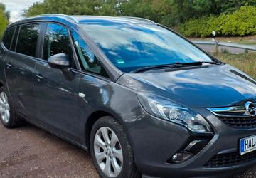 Opel Zafira Tourer 173.010 km 6.490 &euro; Halle 06116
