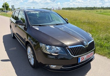 Skoda Superb 149.000 km 9.999 &euro; HALLE 06116