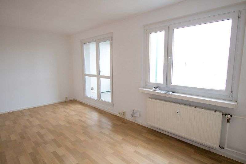 Etagenwohnung Halle (Saale) Silberhöhe - 3 Zimmer, 58 m&sup2;, 302&euro; | Angebot:24741562