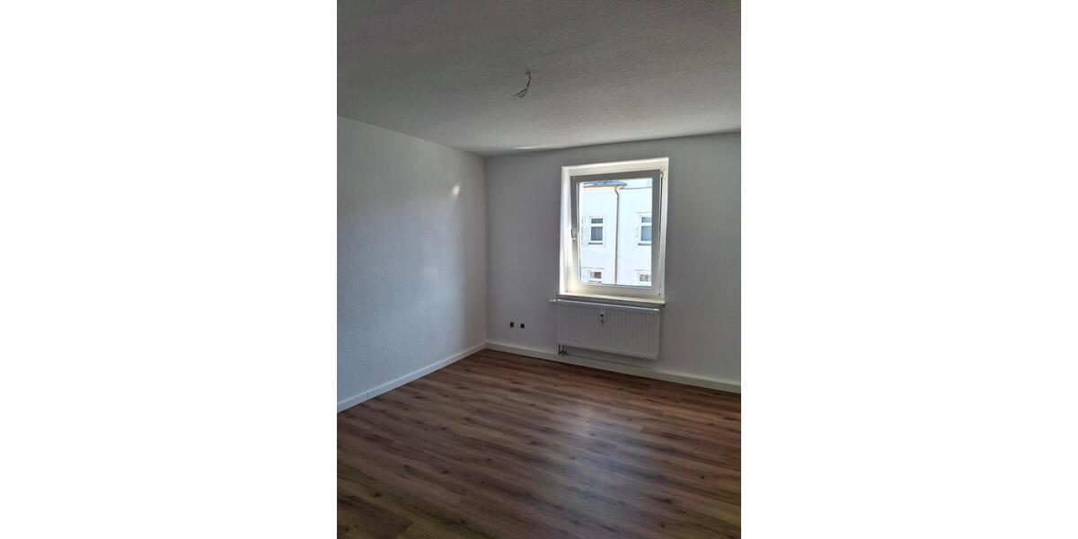 Etagenwohnung Köthen (Anhalt) - 1 Zimmer, 29 m&sup2;, 195&euro; | Angebot:26097933