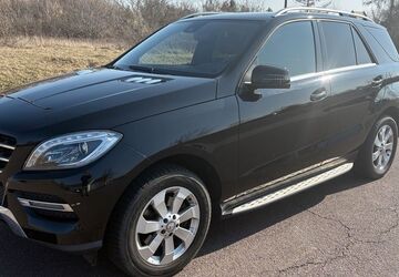 Mercedes-Benz ML 350 134.889 km 21.290 &euro; Halle 06126
