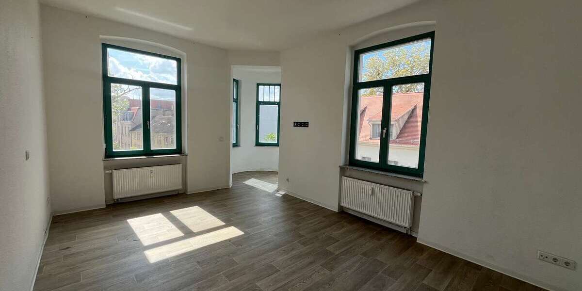 Etagenwohnung Halle (Saale) - 2 Zimmer, 75 m&sup2;, 599&euro; | Angebot:27356701