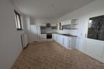 Etagenwohnung Eisleben (Lutherstadt) - 2 Zimmer, 100 m&sup2;, 500&euro; | Angebot:24658078