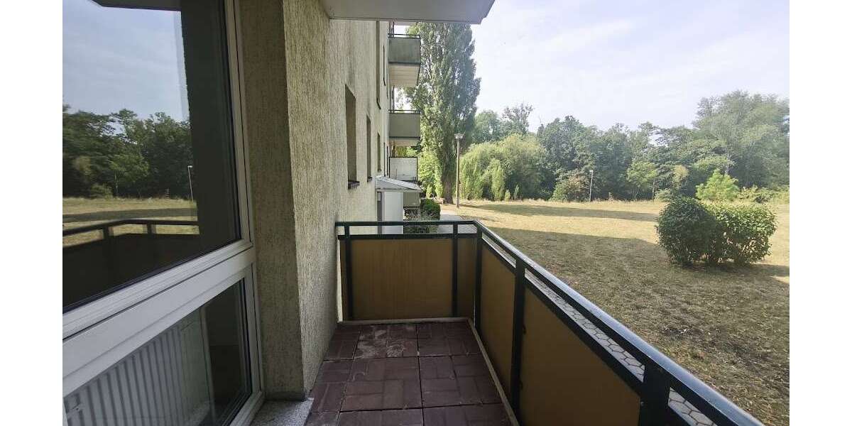 Etagenwohnung Merseburg Kötzschen - 2 Zimmer, 49 m&sup2;, 310&euro; | Angebot:27419633