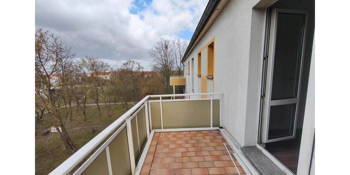 Etagenwohnung Merseburg - 2 Zimmer, 49 m&sup2;, 317&euro; | Angebot:25960072