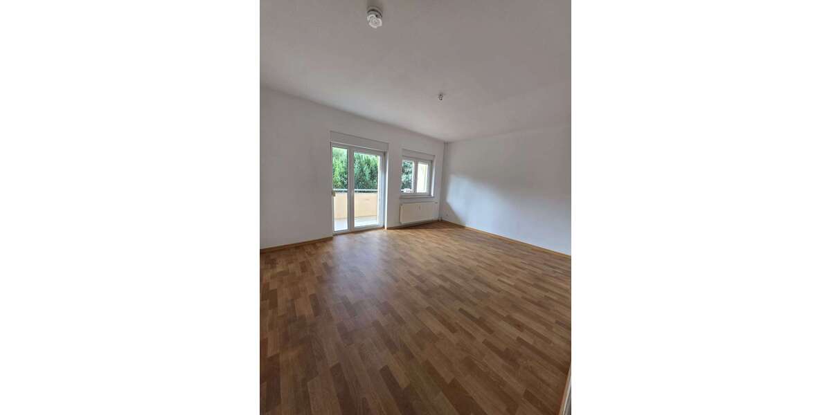 Etagenwohnung Bitterfeld Anhaltsiedlung - 3 Zimmer, 75 m&sup2;, 544&euro; | Angebot:27095377