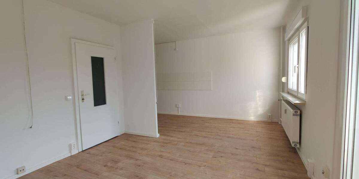 Etagenwohnung Halle Silberhöhe - 2 Zimmer, 50 m&sup2;, 420&euro; | Angebot:27307669