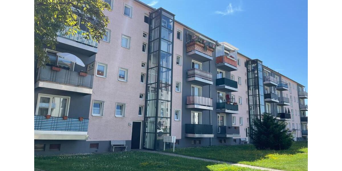 Etagenwohnung Bitterfeld-Wolfen Wolfen - 3 Zimmer, 68 m&sup2;, 440&euro; | Angebot:24933893