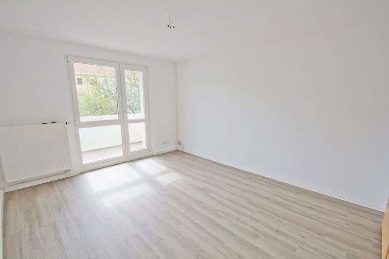 Etagenwohnung Halle (Saale) Gesundbrunnen - 3 Zimmer, 58 m&sup2;, 421&euro; | Angebot:26999471
