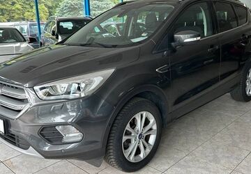 Ford Kuga 103.895 km 9.990 &euro; Halle 06118