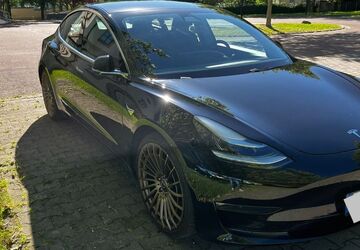 Tesla Model 3 139.000 km 20.000 &euro; Leuna 06237