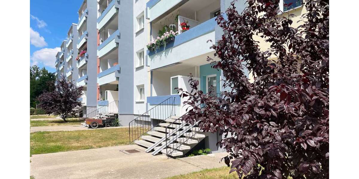 Etagenwohnung Halle Silberhöhe - 3 Zimmer, 56 m&sup2;, 369&euro; | Angebot:27347678