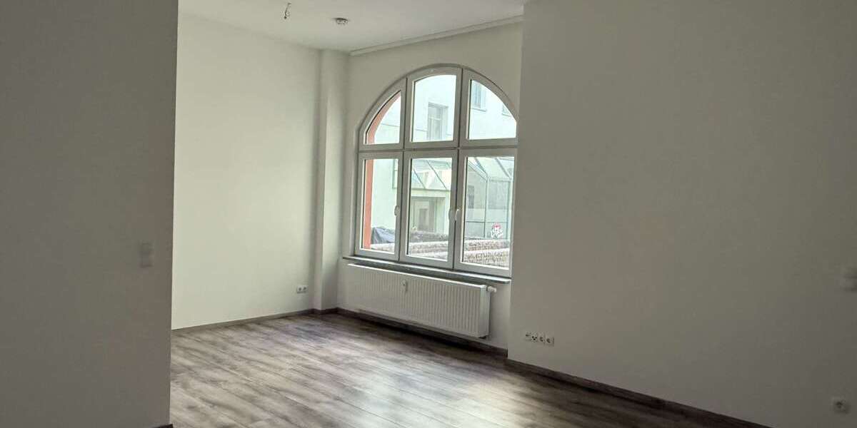 Etagenwohnung Halle Altstadt - 2 Zimmer, 69 m&sup2;, 570&euro; | Angebot:27171379
