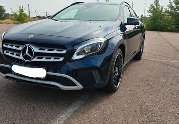 Mercedes-Benz GLA 220 158.421 km 18.000 &euro; Halle Saale 06112