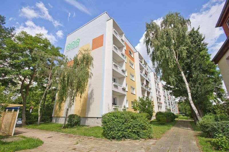 Etagenwohnung Halle (Saale) Südstadt - 3 Zimmer, 60 m&sup2;, 359&euro; | Angebot:27341804