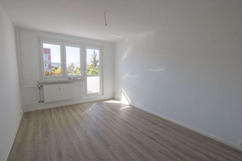 Etagenwohnung Halle (Saale) Silberhöhe - 3 Zimmer, 60 m&sup2;, 287&euro; | Angebot:27255518