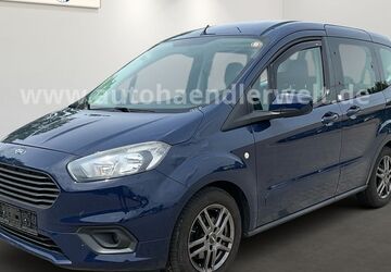 Ford Tourneo Courier 30.514 km 8.499 &euro; Brehna 06796
