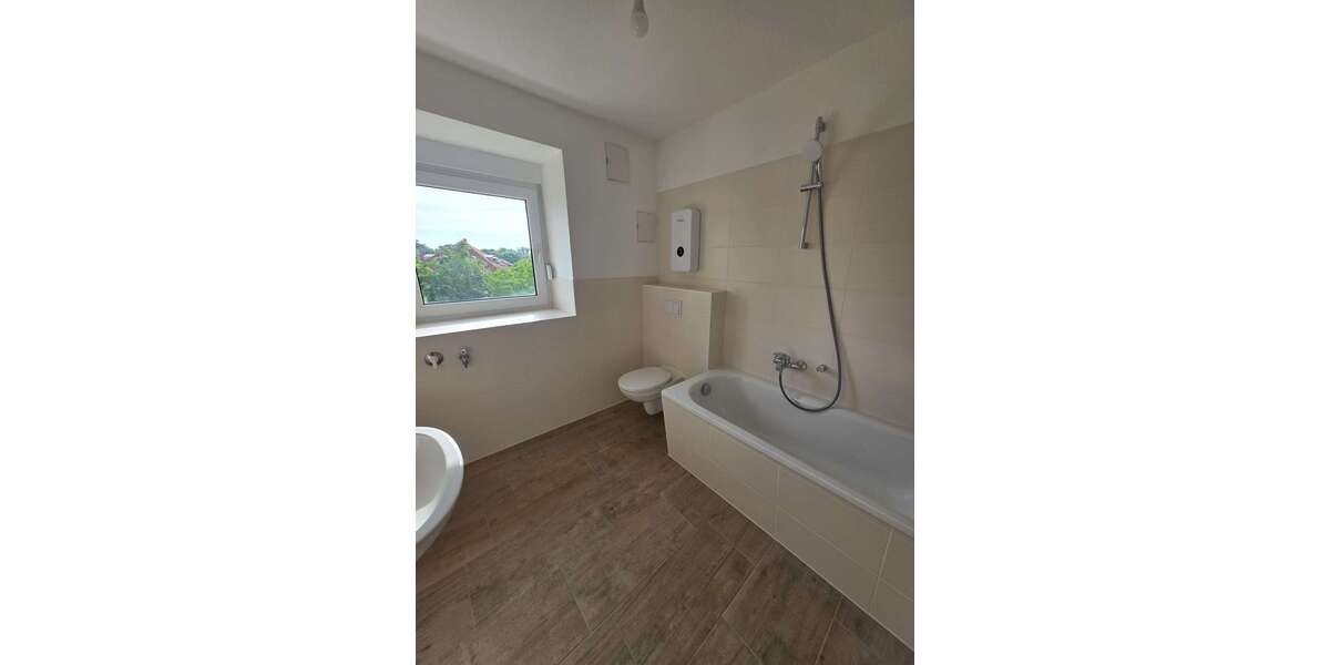 Etagenwohnung Bitterfeld Bitterfeld - 3 Zimmer, 67 m&sup2;, 501&euro; | Angebot:26904331