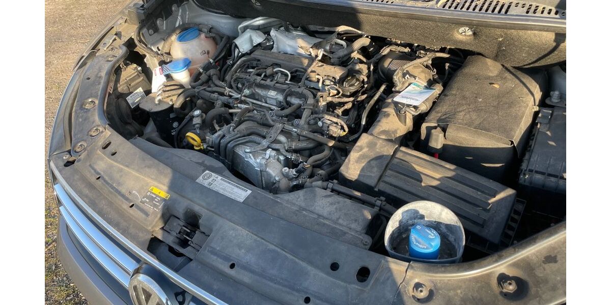 VW Caddy 88.431 km 16.000 &euro; Halle (Saale) 06116