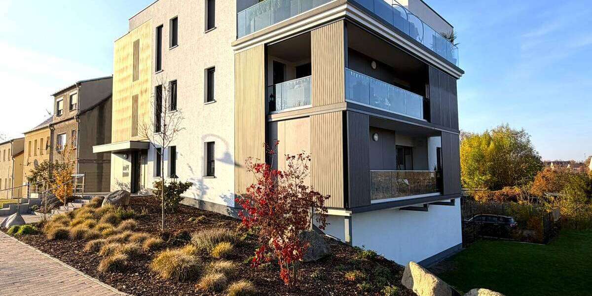 Etagenwohnung Bitterfeld-Wolfen Wolfen - 3 Zimmer, 139 m&sup2;, 1.390&euro; | Angebot:27432834