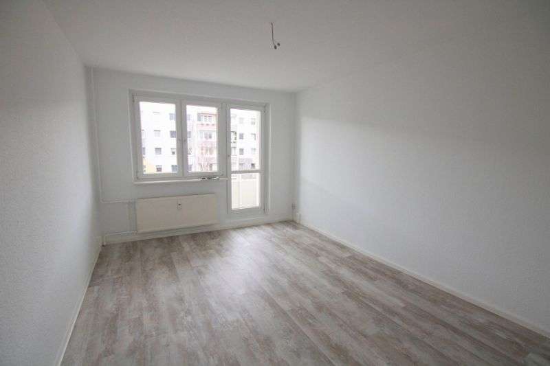 Etagenwohnung Halle (Saale) Südstadt - 3 Zimmer, 60 m&sup2;, 359&euro; | Angebot:26951616