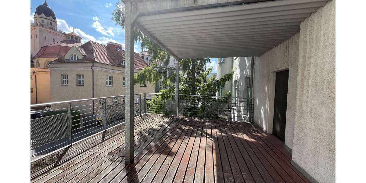 Etagenwohnung Halle (Saale) - 5 Zimmer, 195 m&sup2;, 1.560&euro; | Angebot:27301139
