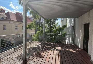 Wohnung Halle (Saale) - 5 Zimmer, 195 m&sup2;, 1.560&euro; | Angebot:27301139